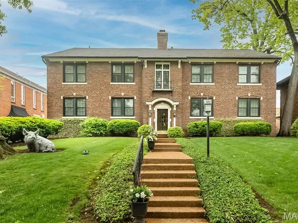 215 N Central Ave APT 2S, Saint Louis, MO 63105