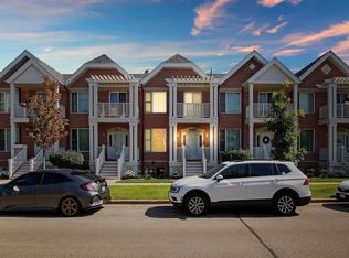 425 56th St, Kenosha, WI 53140