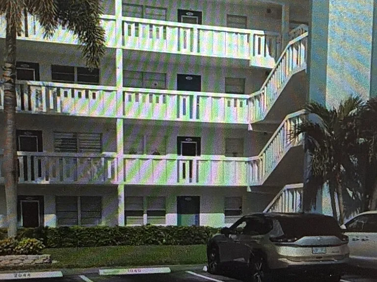 2038 Exeter #C — Photo 7