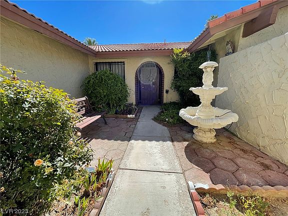 2nd image of 4760 Nambe Dr