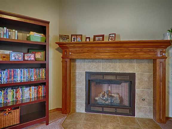 5th image of 3913 Pamela Ln