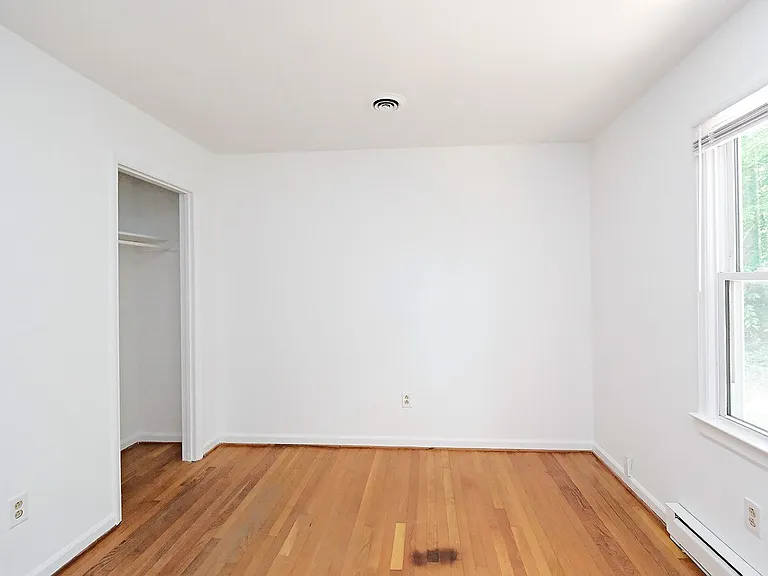 205 Saint Ives Rd — Photo 12