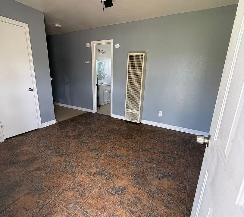 920 S Bryan St #11