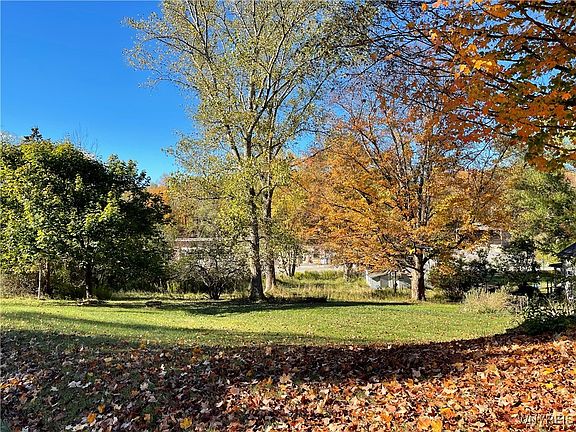 3rd image of 9954 Vermont Hill Rd