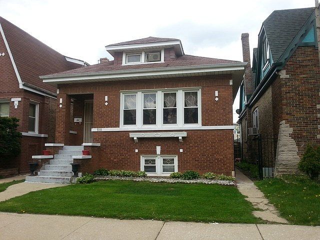 1st image of 5111 W Wrightwood Ave