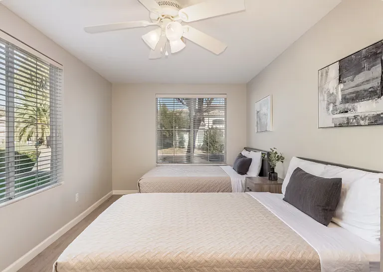 3141 W Laredo St — Photo 26