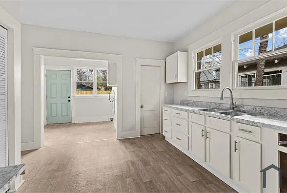 1233 Fulton Ave — Photo 11