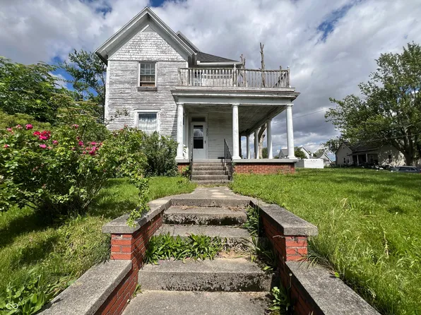 300 N Main St, Summitville, IN 46070