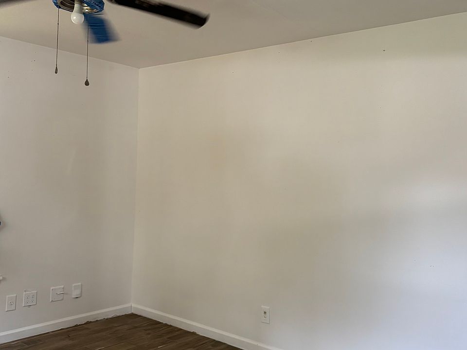 2nd image of 2405 Devonshire Dr