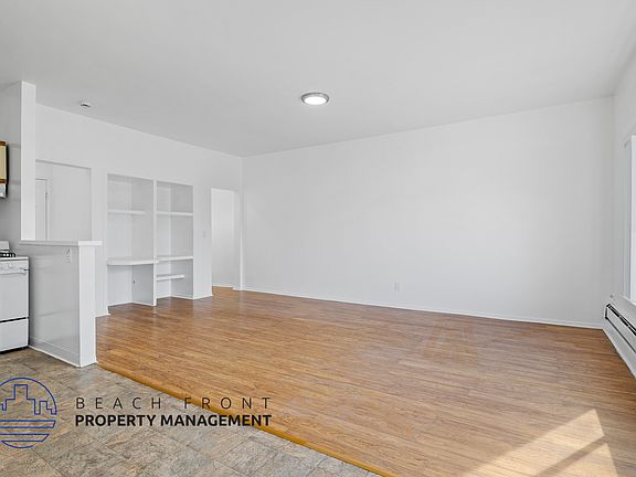 3rd image of 432 S New Hampshire Ave APT 107