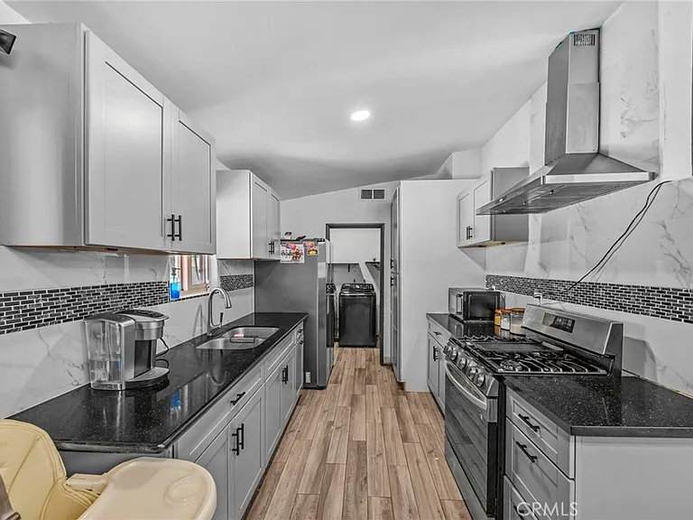 9417 Mango Ave — Photo 11