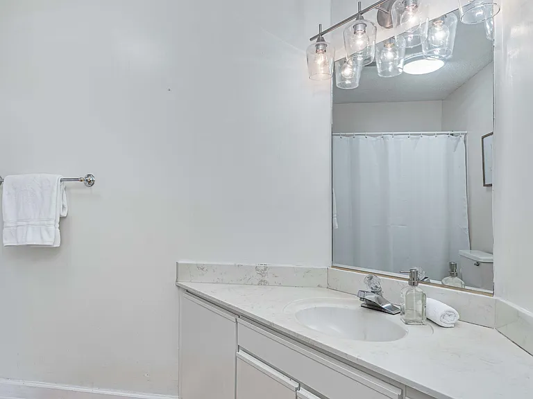 1850 Atlantic Dr #633 — Photo 25