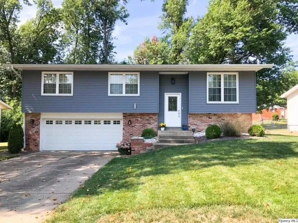 1412 S 30th St, Quincy, IL 62301