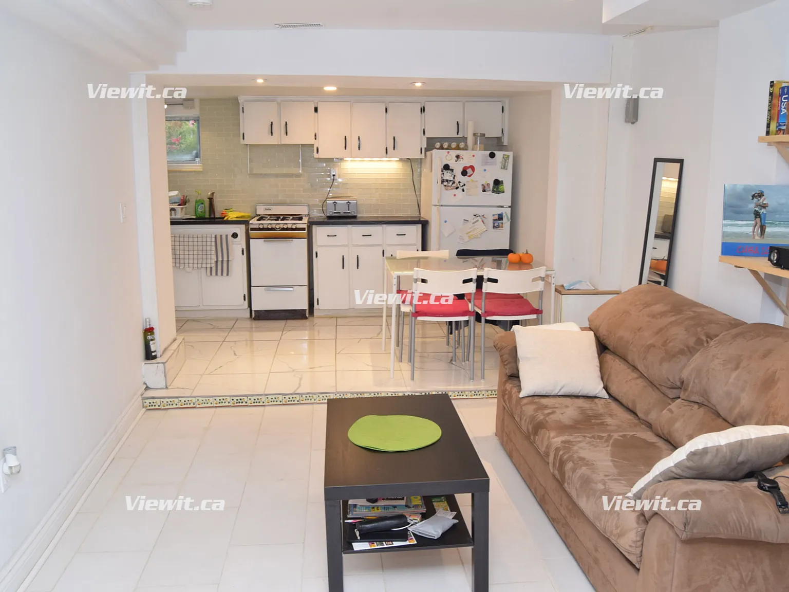 465 Grace Street Toronto — Photo 2