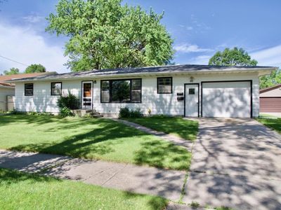 1111 9th St N, Moorhead, MN, 56560