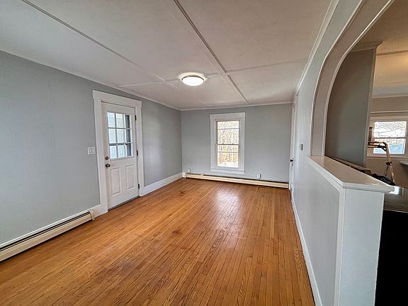 4th image of 12.5 Lincoln St #12.5