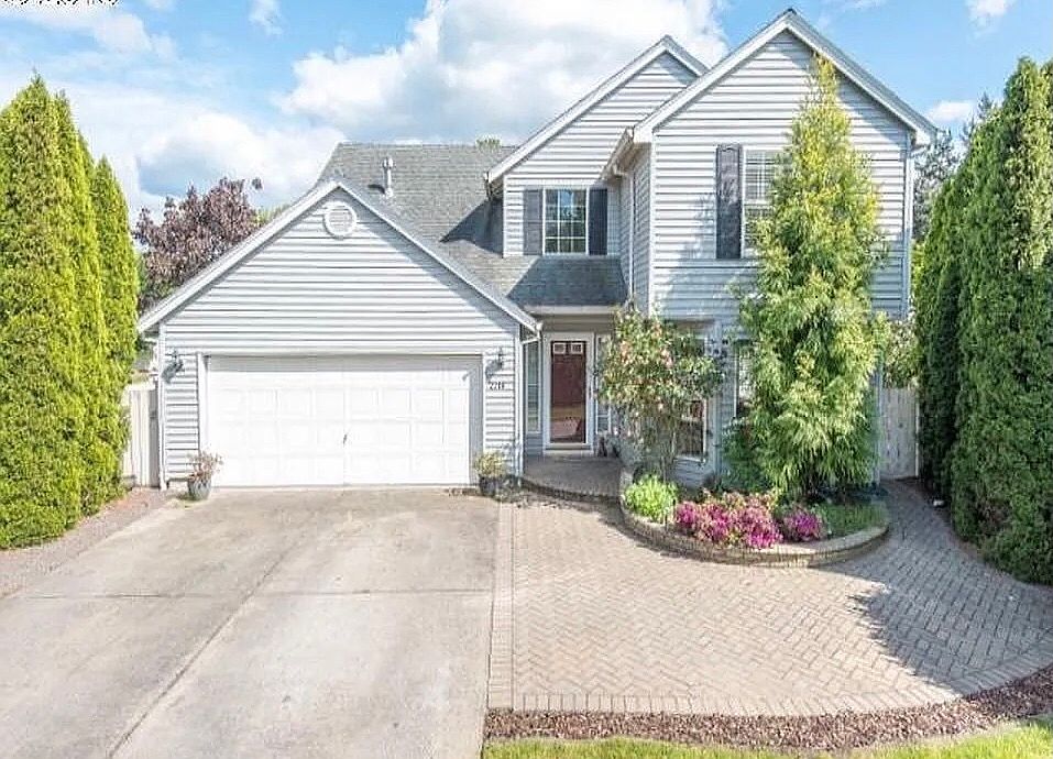 1st image of 2719 SE 171st Ave