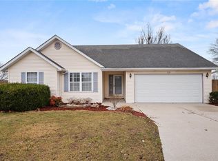 3298 Cedar Creek Ct, Shiloh, IL 62221