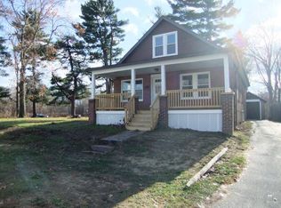 15 Rollins St, Springfield, MA 01109