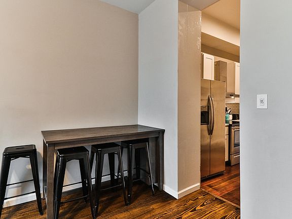 4th image of 1714 S 8th St Floor 2