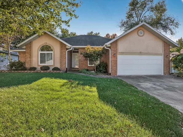 1352 W Vancouver Street, Springfield, MO 65803