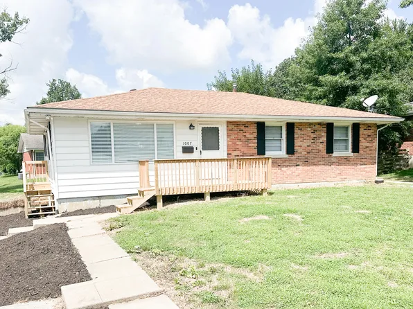 1007 Sioux Dr, Fulton, MO 65251