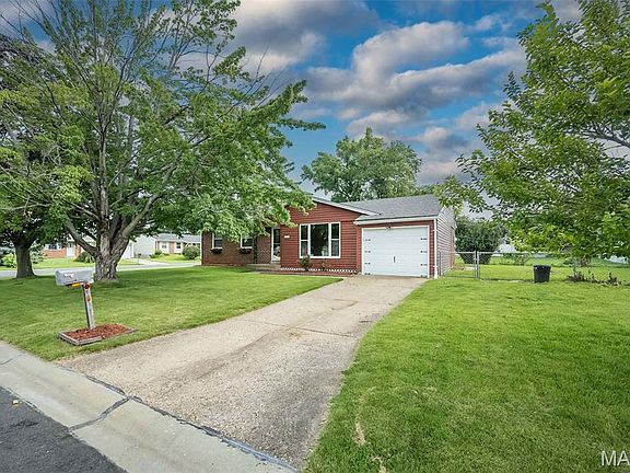 2nd image of 3144 Chancery Ln
