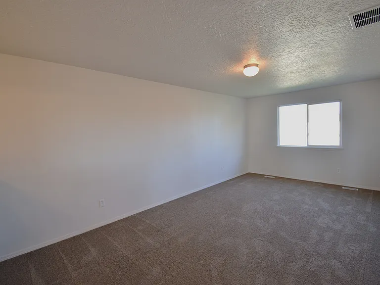 2707 Colfax Dr — Photo 23