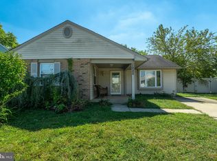 1025 Micawber Dr, Williamstown, NJ 08094