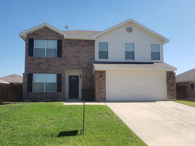 324 Chisholm Trl — Photo 3