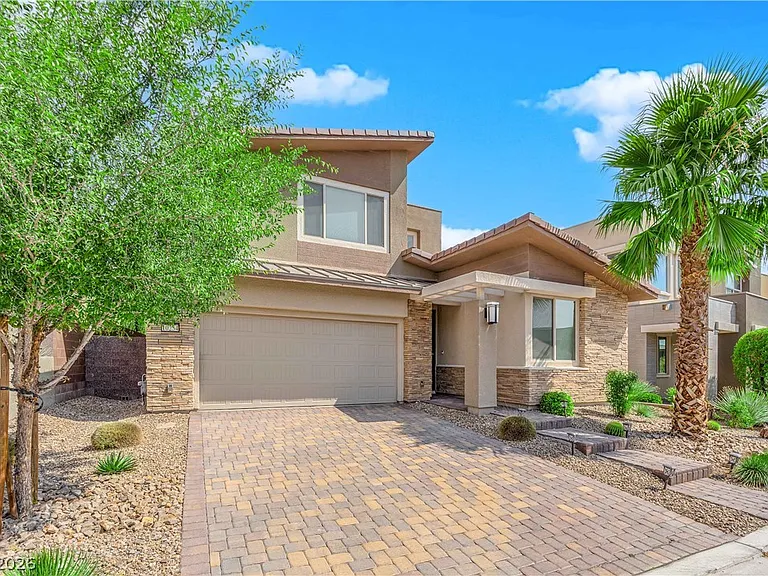 10254 Kesington Dr — Photo 3