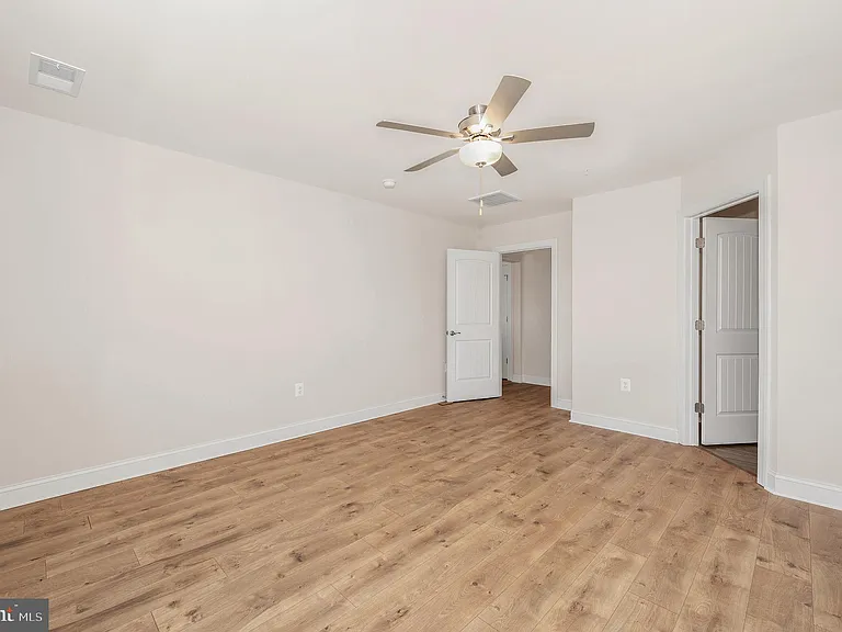 9962 Roulette Dr — Photo 22
