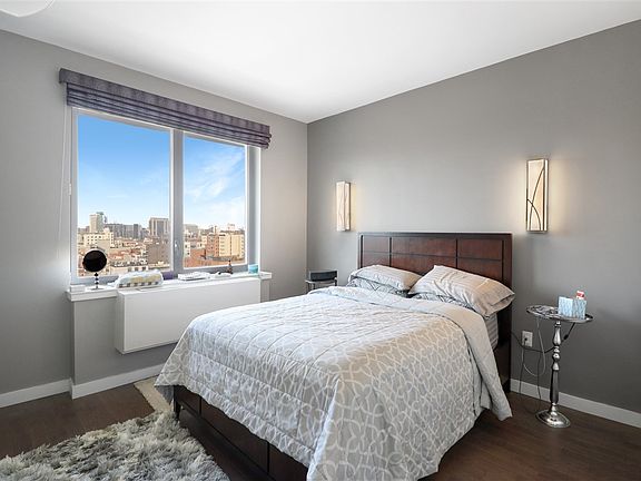 5th image of 461 W 47th St #6