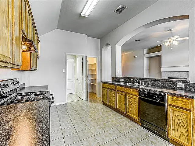 2761 Cascade Cove Dr — Photo 18