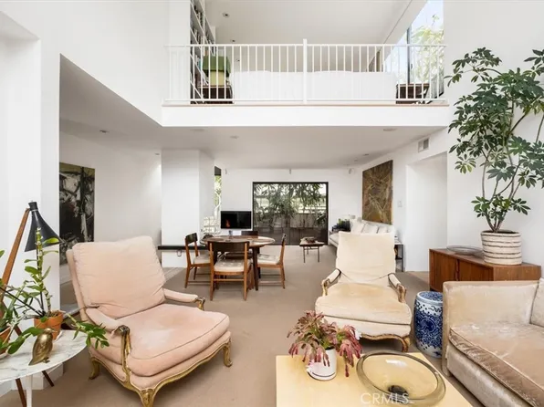 909 N Sierra Bonita Ave #311, West Hollywood, CA 90046