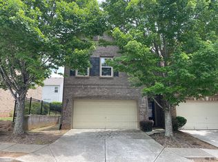 989 Parkside Wood Ct, Lawrenceville, GA 30043