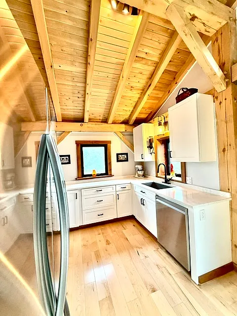 2 bed, 900 sqft, $2,295 — Photo 3