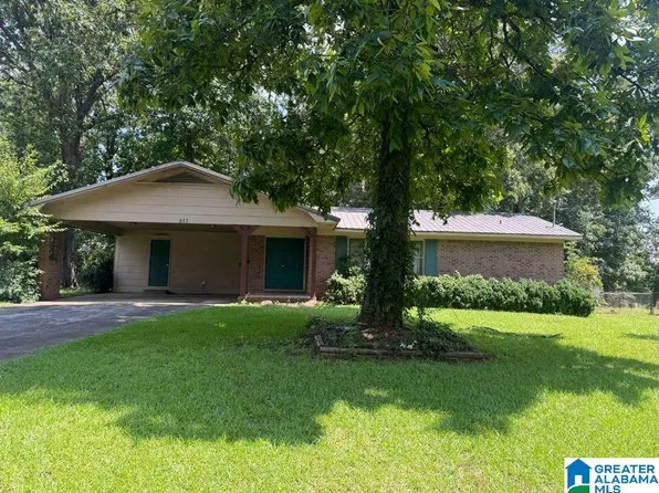813 Hilton Rd, Anniston, AL 36207