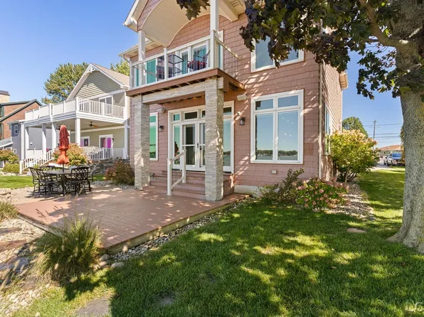 2800 Round Lake Hwy, Manitou Beach, MI 49253