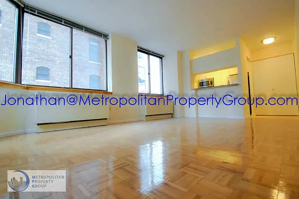 Rented by Metropolitan Property Group | media 17