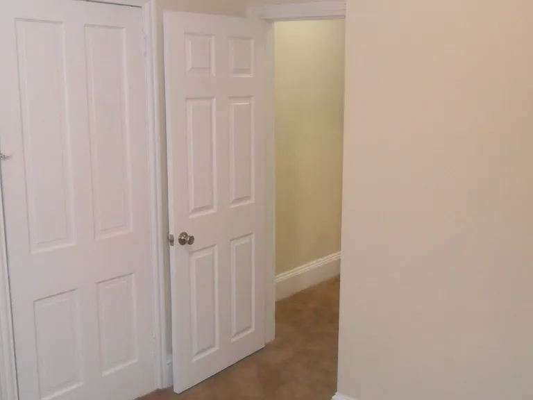 407 Daly St — Photo 14