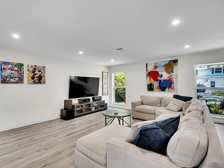 10108 SW 53rd Ct — Photo 11