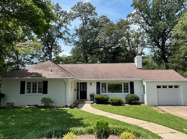 2812 N Dinwiddie St, Arlington, VA 22207