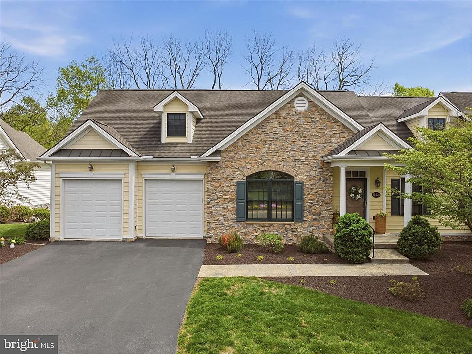 1st image of 13030 Hawkins Cir #14
