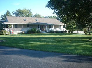 811 E Park Dr, Niles, MI 49120