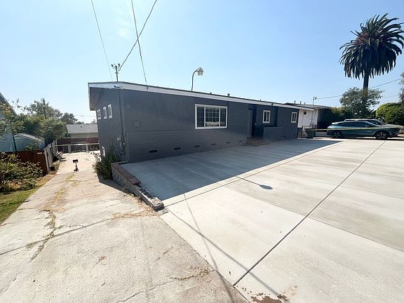 3rd image of 360 1st Ave
