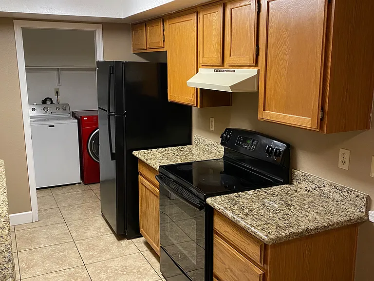 1976 N Lemon Tree Ln #11 — Photo 17