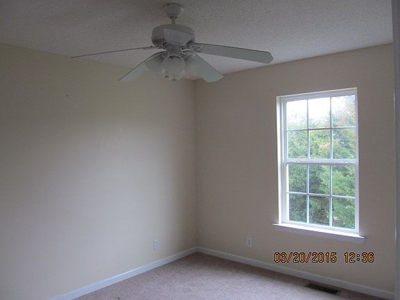 2nd image of 314 Glen Eden Way