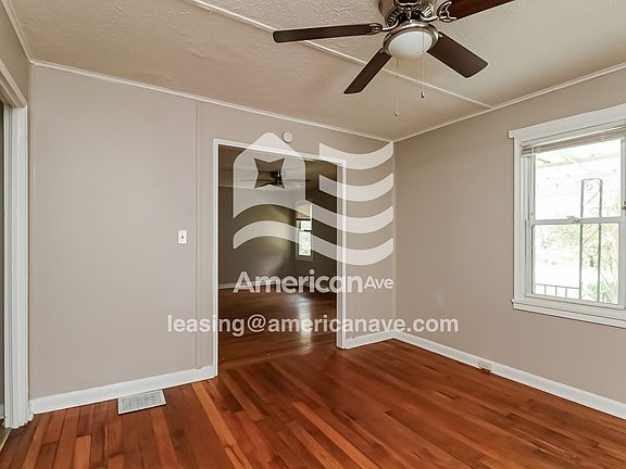 10228_004_living_room_13641825.jpg