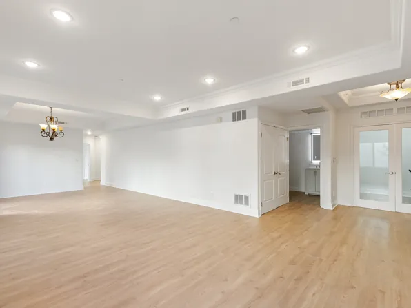 1836 Parnell Ave, Los Angeles, CA